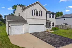 918 N Pheasant Way, Elkhorn, WI 53121 - Photo 3