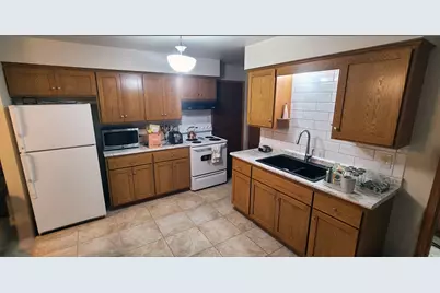 120  Felix St, Wales, WI 53183 - Photo 5