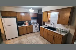 120 Felix St, Wales, WI 53183 - Photo 5