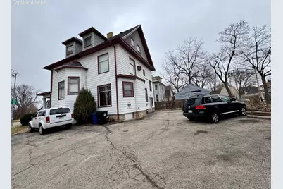 2109  Washington Ave #Lower, Front, Racine, WI 53403 - Photo 9