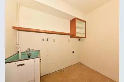 12810 W Meadow Ln, New Berlin, WI 53151 - Photo 29