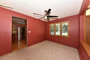 12810 W Meadow Ln, New Berlin, WI 53151 - Photo 9