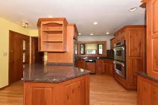 12810 W Meadow Ln, New Berlin, WI 53151 - Photo 21