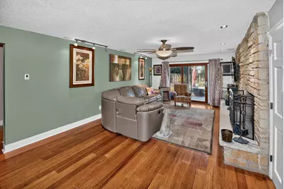 8755 N Pelham Pkwy, Bayside, WI 53217 - Photo 27