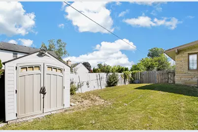 8755 N Pelham Pkwy, Bayside, WI 53217 - Photo 37