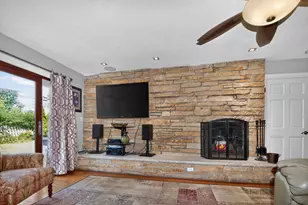 8755 N Pelham Pkwy, Bayside, WI 53217 - Photo 25