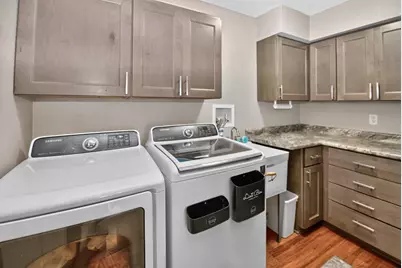 8755 N Pelham Pkwy, Bayside, WI 53217 - Photo 29