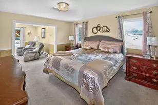 8755 N Pelham Pkwy, Bayside, WI 53217 - Photo 13