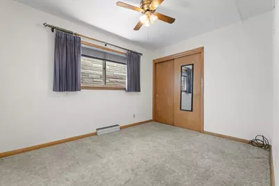 3948 E Underwood Ave, Cudahy, WI 53110 - Photo 9