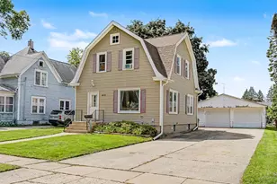 405 Jackson St, Fort Atkinson, WI 53538 - Photo 1