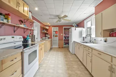 414  Almeron St, Janesville, WI 53536 - Photo 9