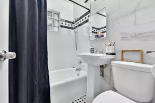 2049 S 72nd St, West Allis, WI 53219 - Photo 7