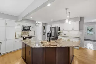 1323 Spinnaker Dr, Port Washington, WI 53074 - Photo 9