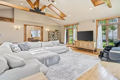 1323  Spinnaker Dr, Port Washington, WI 53074 - Photo 5