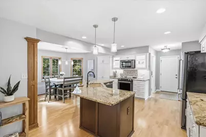 1323  Spinnaker Dr, Port Washington, WI 53074 - Photo 11