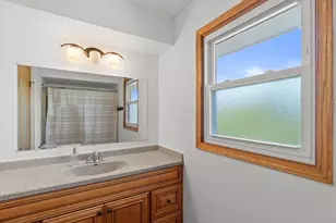 N78W15498 Old Gate Rd, Menomonee Falls, WI 53051 - Photo 25