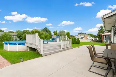 N78W15498  Old Gate Rd, Menomonee Falls, WI 53051 - Photo 3