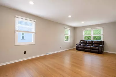 N78W15498  Old Gate Rd, Menomonee Falls, WI 53051 - Photo 11