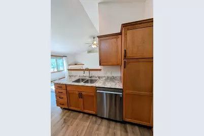 2645  Havenwood Dr #C, Oshkosh, WI 54904 - Photo 11