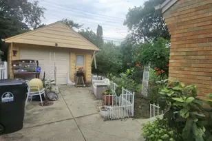 918 Oregon St, Racine, WI 53405 - Photo 25