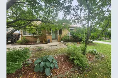 918  Oregon St, Racine, WI 53405 - Photo 1