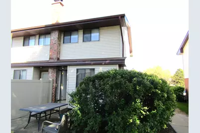 1429  Oakes Rd #12, Racine, WI 53406 - Photo 3