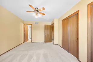 1426 Sunnydale Cir, West Bend, WI 53090 - Photo 25