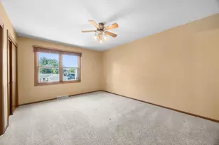 1426 Sunnydale Cir, West Bend, WI 53090 - Photo 23