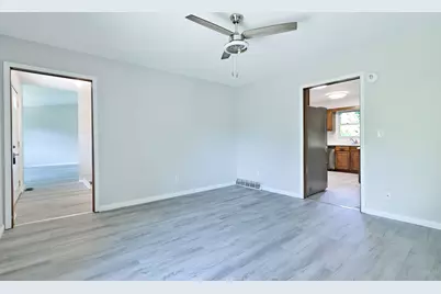 4600  Springbrook Rd, Pleasant Prairie, WI 53158 - Photo 11