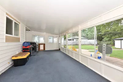 6100 W Hustis St, Milwaukee, WI 53223 - Photo 17