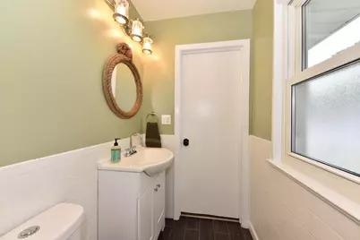 6100 W Hustis St, Milwaukee, WI 53223 - Photo 15