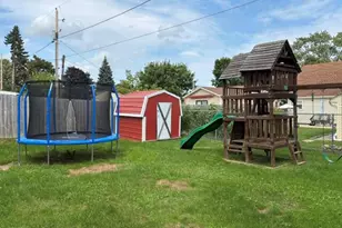 5010 W Euclid Ave, Milwaukee, WI 53219 - Photo 5