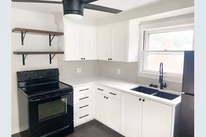 7705  Eagle St, Wauwatosa, WI 53213 - Photo 15