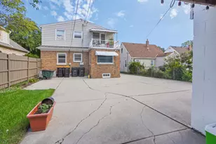 7705 Eagle St, Wauwatosa, WI 53213 - Photo 27