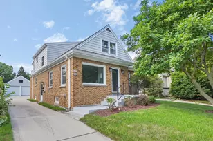 7705 Eagle St, Wauwatosa, WI 53213 - Photo 1