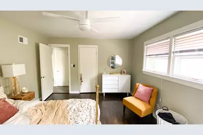 7705  Eagle St, Wauwatosa, WI 53213 - Photo 9