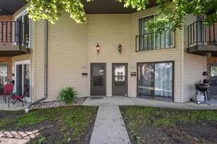W169N11526 Biscayne Dr, Germantown, WI 53022 - Photo 1