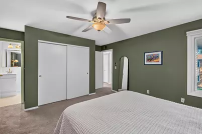 W169N11526  Biscayne Dr, Germantown, WI 53022 - Photo 11