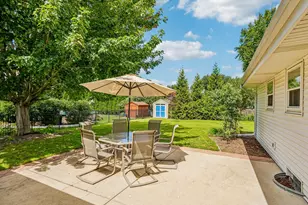 1118 Dogwood Ln, Waukesha, WI 53189 - Photo 21