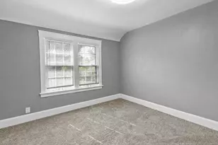 2465 W Congress St, Milwaukee, WI 53209 - Photo 9