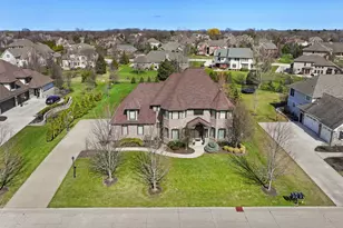 9665 Meadowdale Ln, Pleasant Prairie, WI 53158 - Photo 3