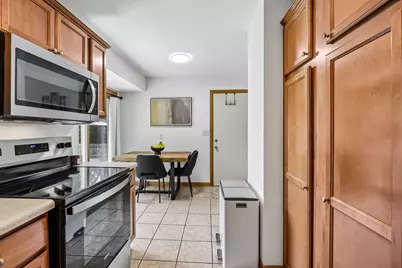 4376 S 84th St, Greenfield, WI 53228 - Photo 9