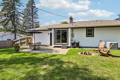 4376 S 84th St, Greenfield, WI 53228 - Photo 25