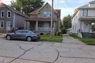 602 46th St, Kenosha, WI 53140 - Photo 1