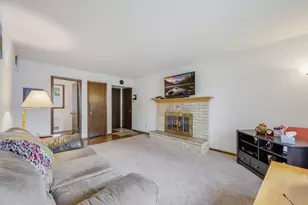 2721 Minot Ln, Waukesha, WI 53188 - Photo 13