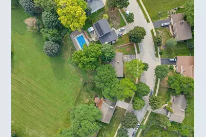 2721  Minot Ln, Waukesha, WI 53188 - Photo 41