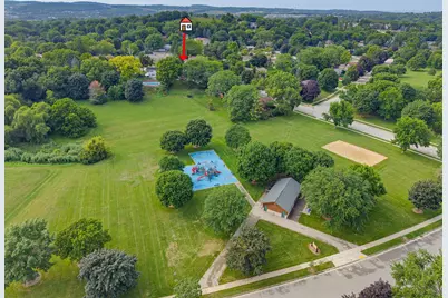 2721  Minot Ln, Waukesha, WI 53188 - Photo 39