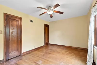427 E Van Norman Ave, Milwaukee, WI 53207 - Photo 19