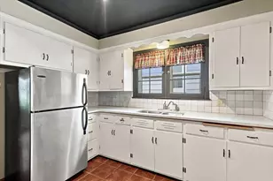427 E Van Norman Ave, Milwaukee, WI 53207 - Photo 15