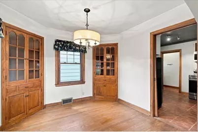427 E Van Norman Ave, Milwaukee, WI 53207 - Photo 11